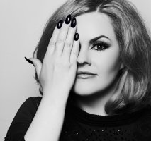 Adele - Rolling In The Deep