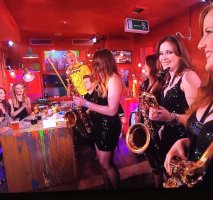 Girls On Sax
