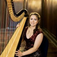 Rhia The North West Harpist