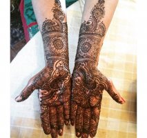 The Henna Artist