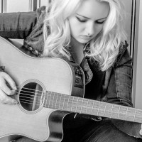 Lorna Sings