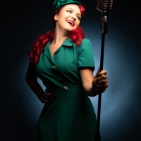 Miss Ruby Rouge - Vintage Singer