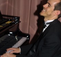 Joe the Pianist