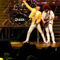 Queen - Flash