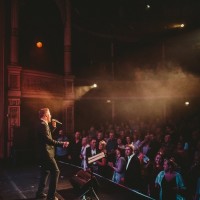 Tom The Swing Singer