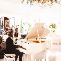 Oak The Piano