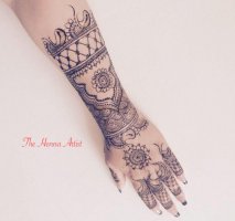 The Henna Artist