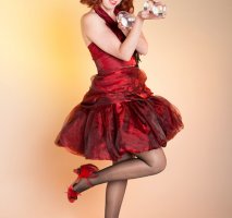 Miss Dotty - Contact Ball Juggler