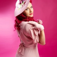 Miss Ruby Rouge - Vintage Singer
