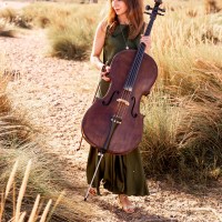 Lucinda The London Cellist