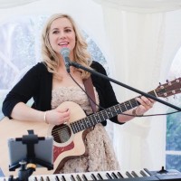 Josie Sings