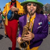 Curly Sax