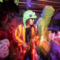 Curly Sax