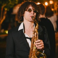 Curly Sax