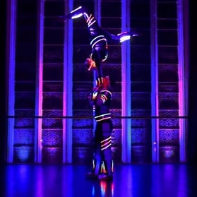 Glow Acro