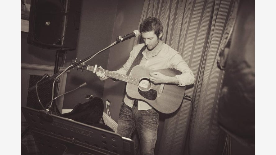 Chris Acoustic
