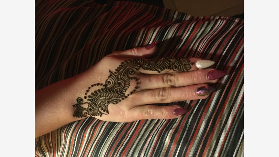 The Henna Artist