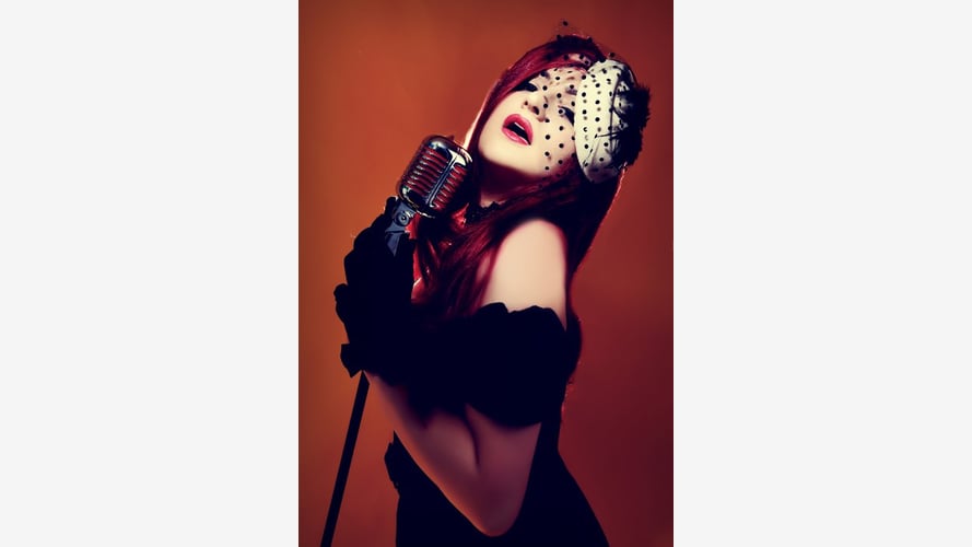 Miss Ruby Rouge - Vintage Singer