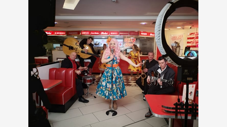 Peggy Sue & The Jukebox Jives