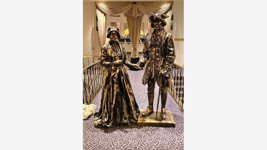 Living Statues