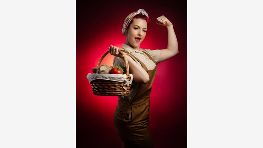 Miss Ruby Rouge - Vintage Singer