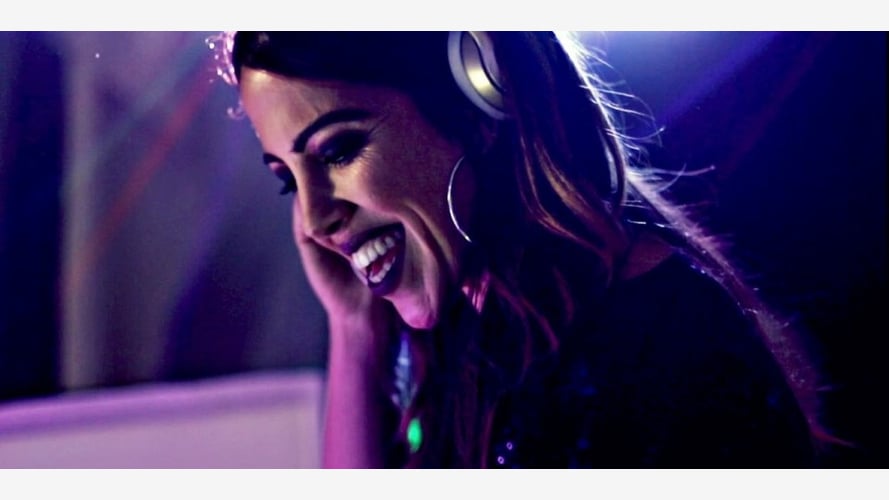 DJ Laura