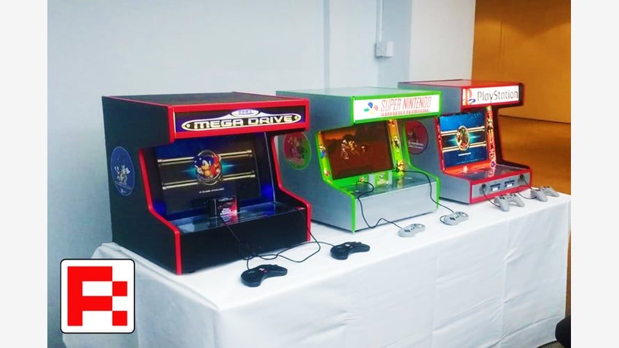 Retro Arcade Gaming