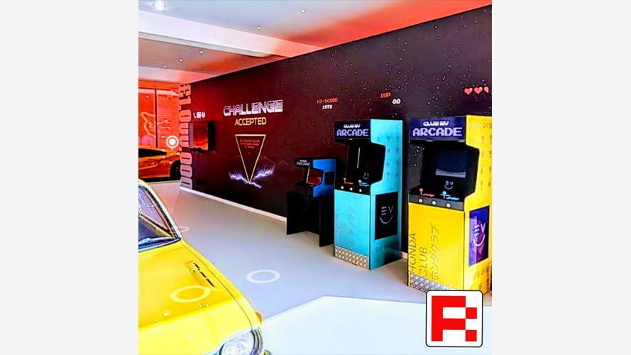 Retro Arcade Gaming