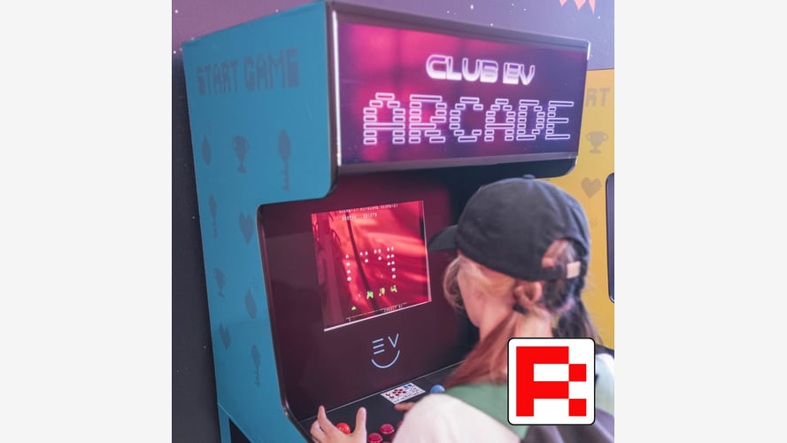 Retro Arcade Gaming