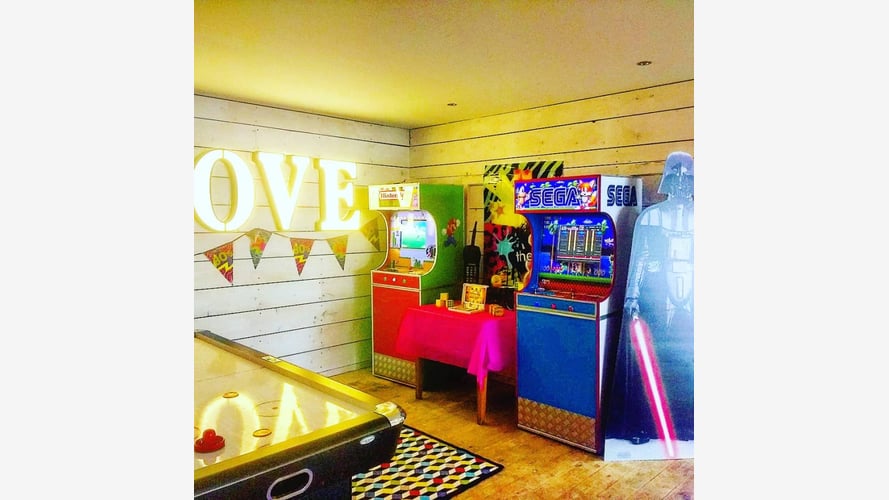 Retro Arcade Gaming