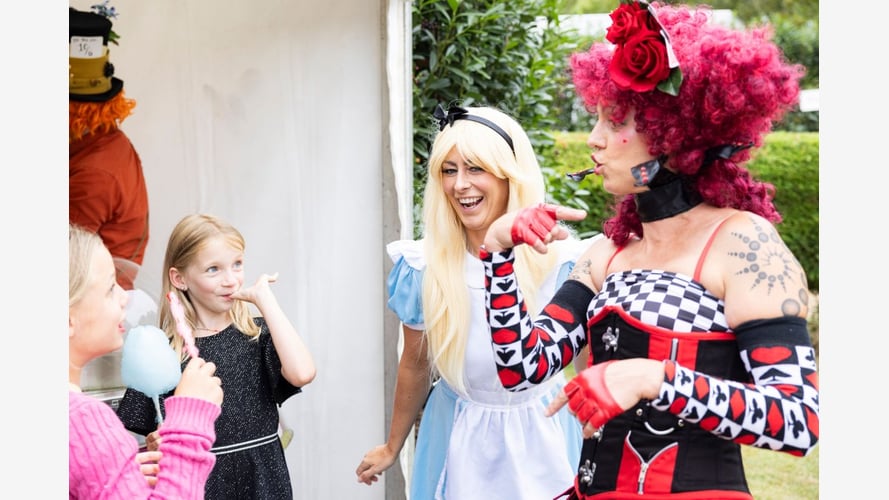 Alice In Wonderland Performers
