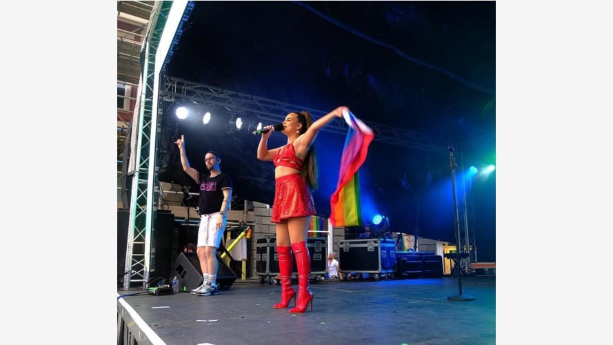 Ariana Grande Tribute Act