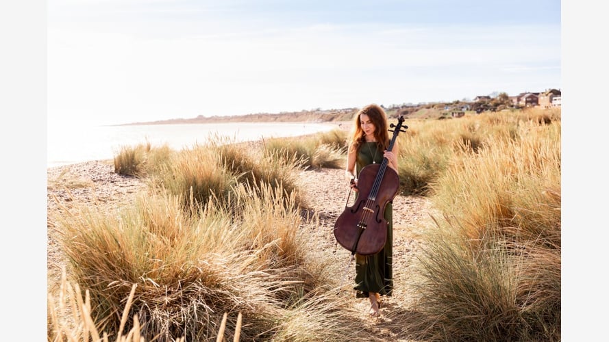 Lucinda The London Cellist