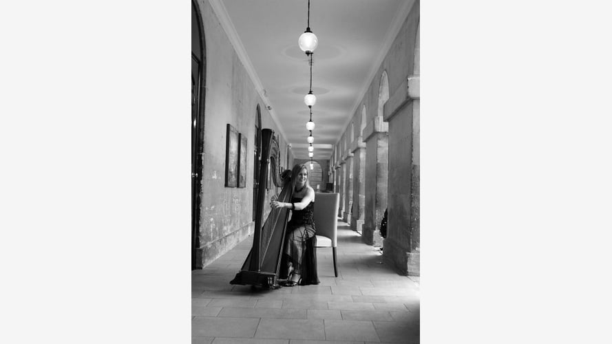 The Oxfordshire Harpist